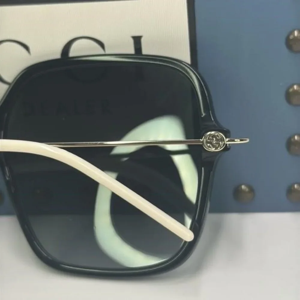 💯- New Authentic Gucci Grey Butterfly Ladies Sunglasses GG1267SA 001 60
